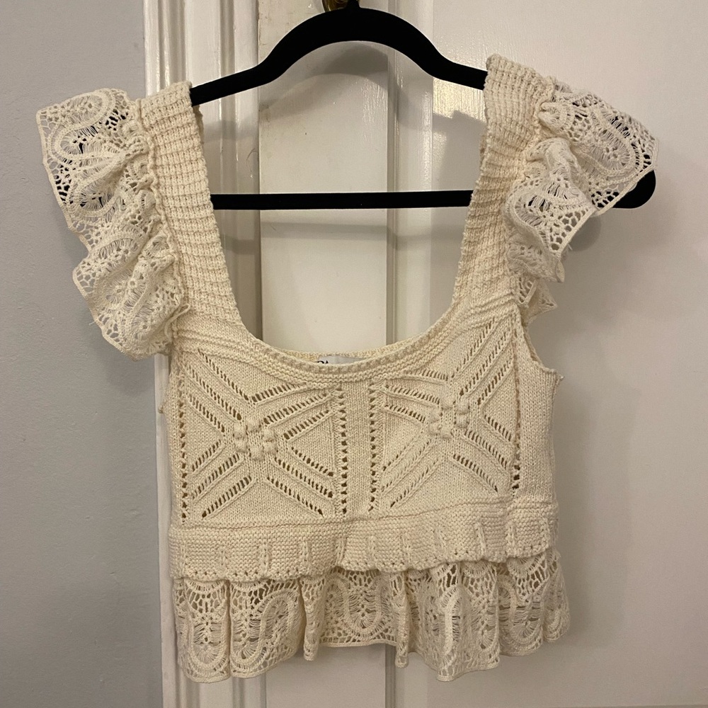 Beige Zara crochet floral top